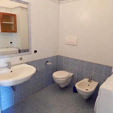 M173 - Marcelli, Trilocale Con Giardino E Doppi Servizi Apartamento