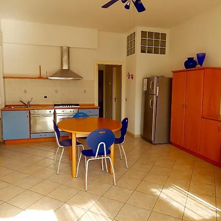 M173 - Marcelli, Trilocale Con Giardino E Doppi Servizi Apartamento